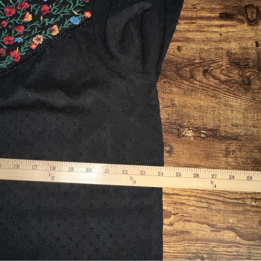 Torrid Floral Embroidered Boho Chiffon Whimsigoth Swiss Dot Size 00 Keyhole - Picture 13 of 13